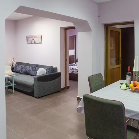 Apartment Central House